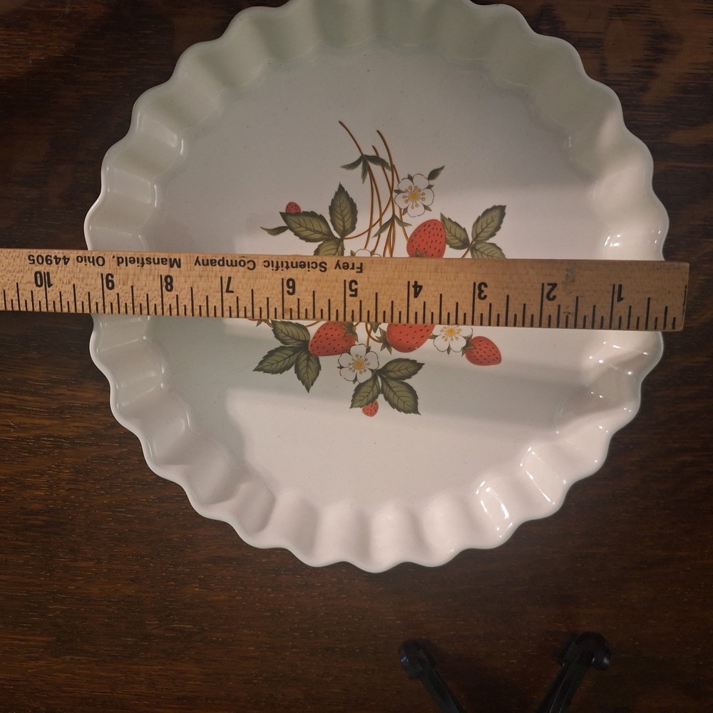 Vintage Sheffield Strawberries 'n Cream Pie Dish - Japan - Strawberry Decor 10" - Picture 3 of 5